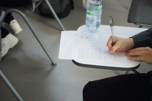 IB English: Balancing Known Texts and Unseen Analysis